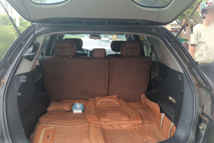 Used Luxgen Great 7 SUV 2011 2.2T Four-Wheel Drive ZhiZun Version Trunk