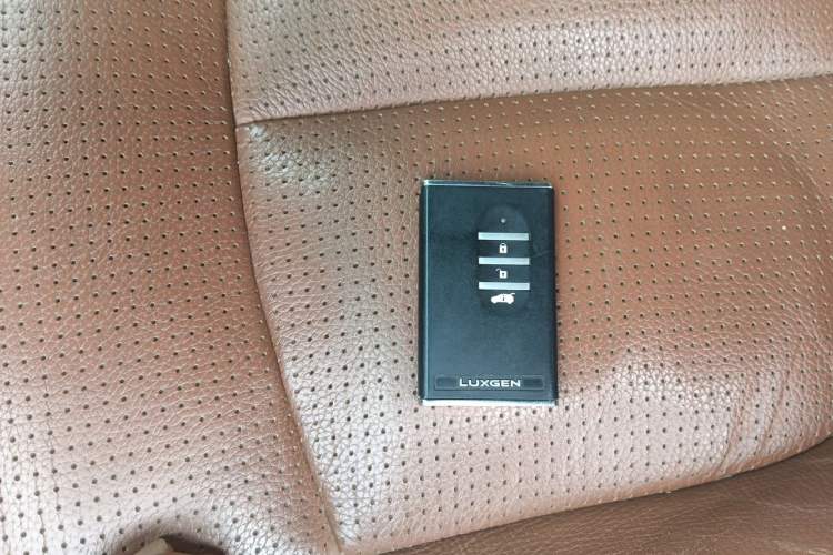 Used Luxgen Great 7 SUV 2011 2.2T Four-Wheel Drive ZhiZun Version Vehicle Key