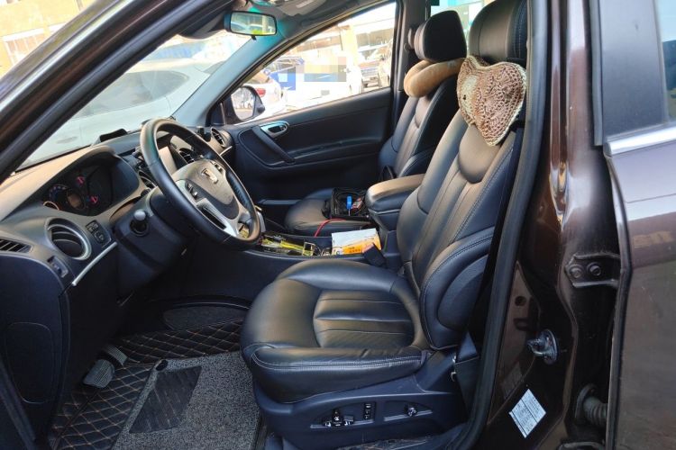Used Luxgen Great 7 SUV 2011 2.2T Four-Wheel Drive ZhiZun Version Left Front Seat
