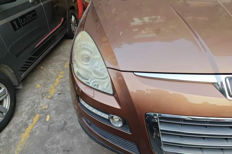 Used Luxgen Great 7 SUV 2011 2.2T Four-Wheel Drive ZhiZun Version Right Front Headlight