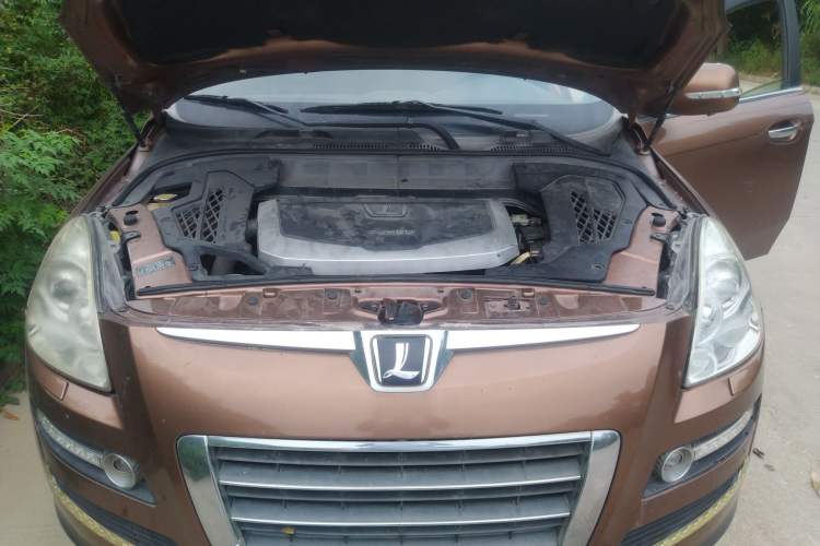 Used Luxgen Great 7 SUV 2011 2.2T Four-Wheel-Drive Flagship Edition Engine Bay