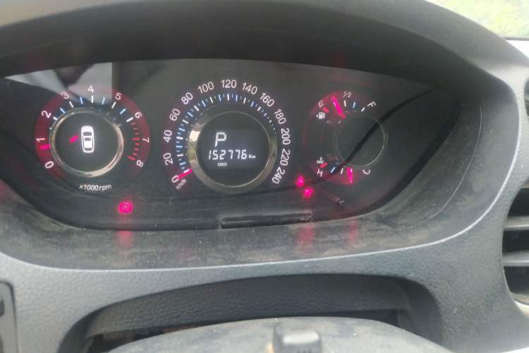 Used Luxgen Great 7 SUV 2011 2.2T Four-Wheel-Drive Flagship Edition Odometer Close Up