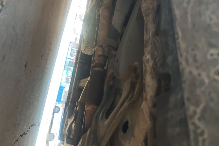 Used Luxgen Great 7 SUV 2011 2.2T Four-Wheel Drive ZhiZun Version Chassis Front Right