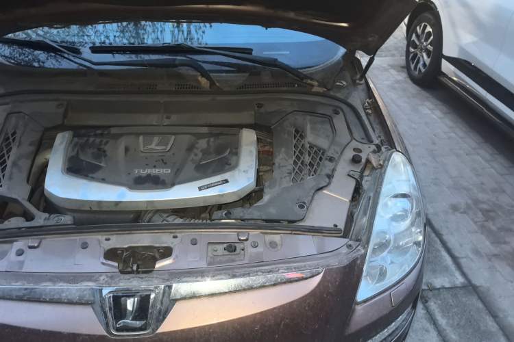 Used Luxgen Great 7 SUV 2011 2.2T Four-Wheel-Drive Flagship Edition Engine Bay Left