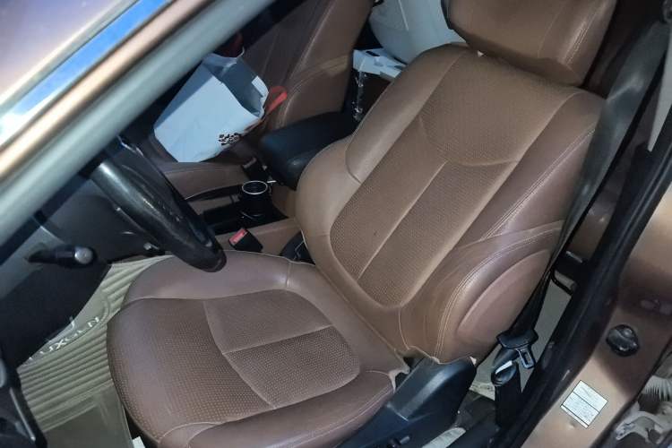 Used Luxgen Great 7 SUV 2011 2.2T Four-Wheel-Drive Flagship Edition Left Front Seat