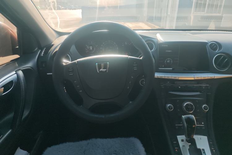 Used Luxgen Great 7 SUV 2011 2.2T Four-Wheel Drive ZhiZun Version Steering Wheel
