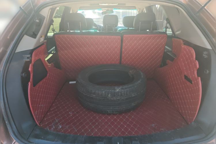 Used Luxgen Great 7 SUV 2011 2.2T Four-Wheel Drive ZhiZun Version Trunk