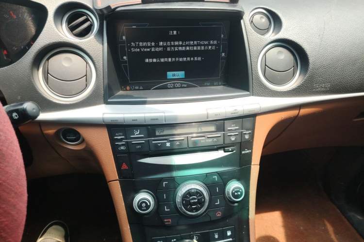 Used Luxgen Great 7 SUV 2011 2.2T Two-Wheel Drive Smart Version Audio And AC Panel