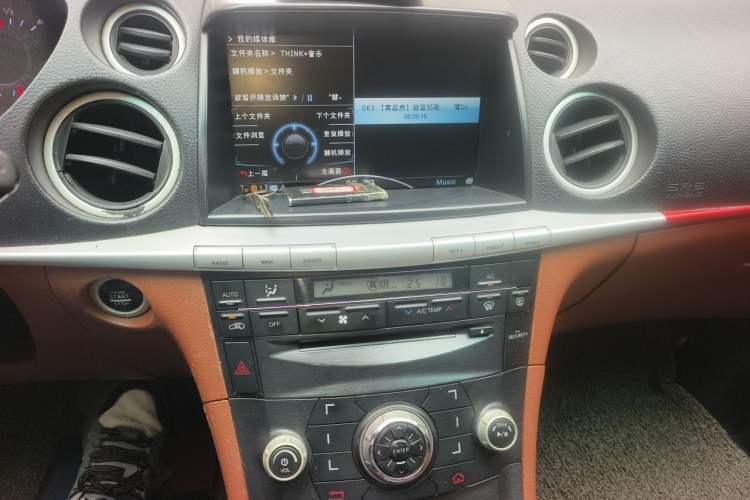Used Luxgen Great 7 SUV 2011 2.2T Four-Wheel-Drive Flagship Edition Audio And AC Panel