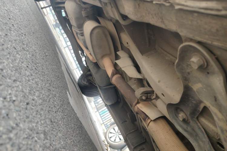 Used Luxgen Great 7 SUV 2011 2.2T Two-Wheel Drive Smart Version Chassis Front Right