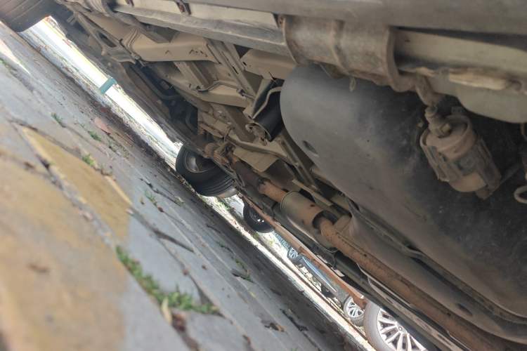 Used Luxgen Great 7 SUV 2011 2.2T Two-Wheel Drive Smart Version Chassis Rear Left