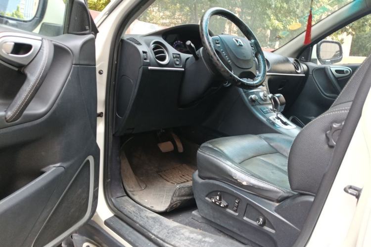 Used Luxgen Great 7 SUV 2011 2.2T Two-Wheel Drive Smart Version Driver Seat