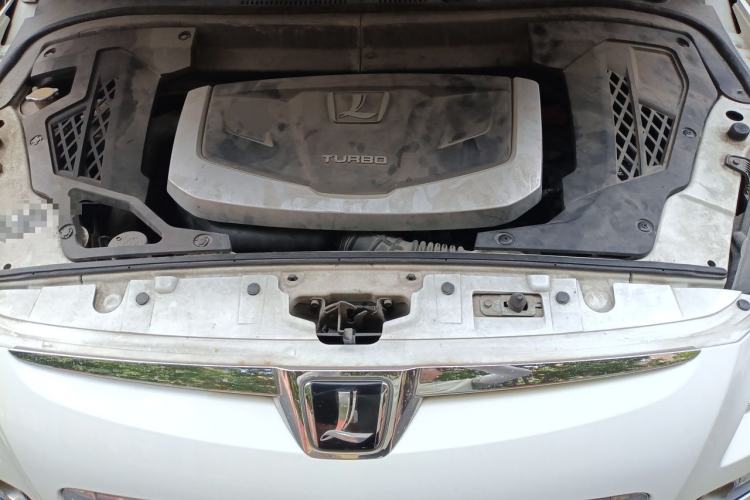 Used Luxgen Great 7 SUV 2011 2.2T Two-Wheel Drive Smart Version Engine Bay