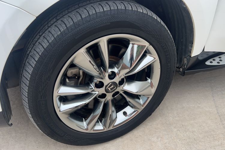 Used Luxgen Great 7 SUV 2011 2.2T Two-Wheel Drive Smart Version Exterior 7