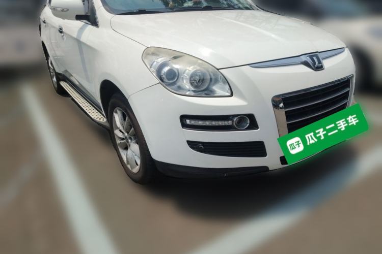 Used Luxgen Great 7 SUV 2011 2.2T Two-Wheel Drive Smart Version Front Right 45 Deg
