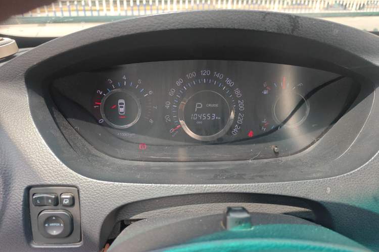Used Luxgen Great 7 SUV 2011 2.2T Two-Wheel Drive Smart Version Instrument Cluster