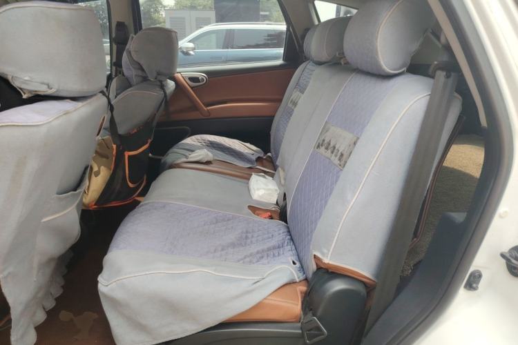 Used Luxgen Great 7 SUV 2011 2.2T Two-Wheel Drive Smart Version Left Rear Seat