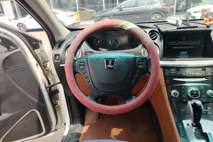 Used Luxgen Great 7 SUV 2011 2.2T Two-Wheel Drive Smart Version Steering Wheel