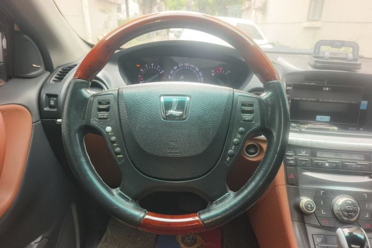 Used Luxgen Great 7 SUV 2011 2.2T Four-Wheel-Drive Flagship Edition Steering Wheel
