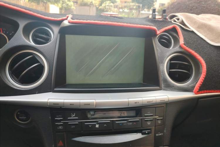 Used Luxgen Great 7 SUV 2011 2.2T Four-Wheel-Drive Flagship Edition Audio And AC Panel