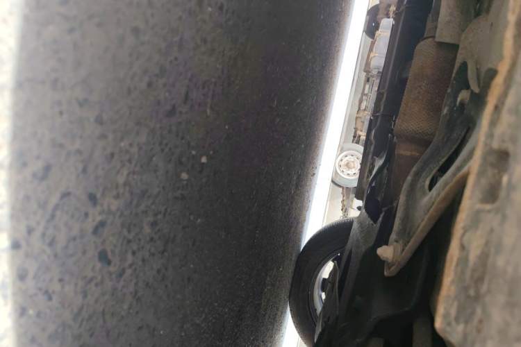 Used Luxgen Great 7 SUV 2011 2.2T Four-Wheel Drive ZhiZun Version Chassis Front Right