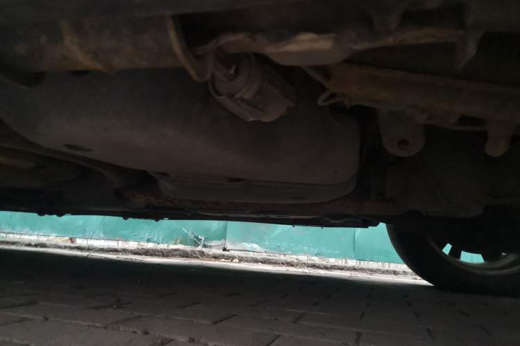 Used Luxgen Great 7 SUV 2011 2.2T Four-Wheel Drive ZhiZun Version Chassis Rear Left