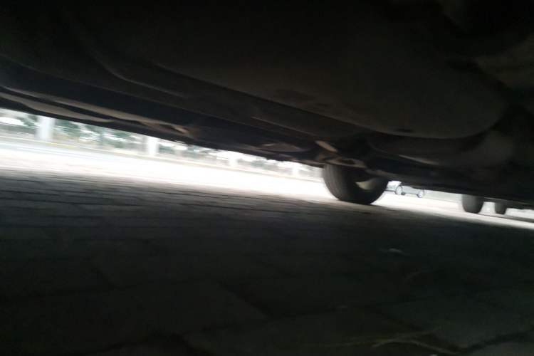 Used Luxgen Great 7 SUV 2011 2.2T Four-Wheel Drive ZhiZun Version Chassis Rear Right