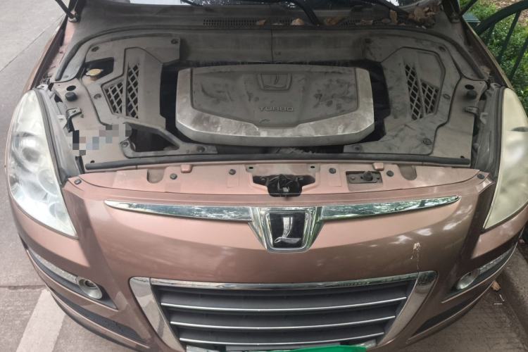 Used Luxgen Great 7 SUV 2011 2.2T Two-Wheel Drive Smart Version Engine Bay
