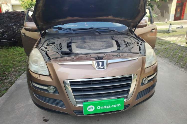 Used Luxgen Great 7 SUV 2011 2.2T Four-Wheel-Drive Flagship Edition Engine Bay
