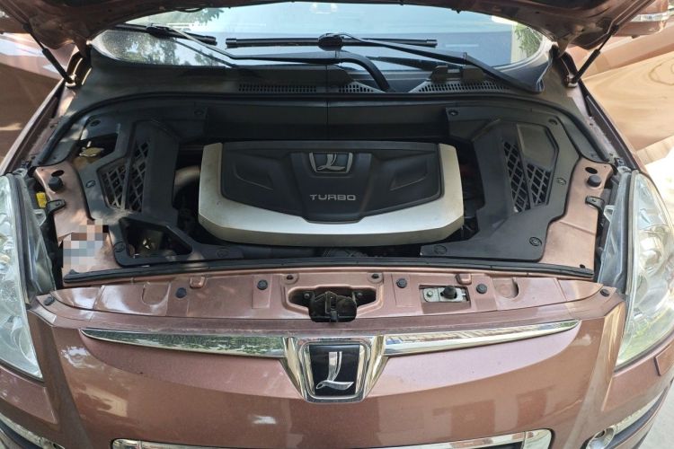 Used Luxgen Great 7 SUV 2011 2.2T Four-Wheel-Drive Flagship Edition Engine Bay