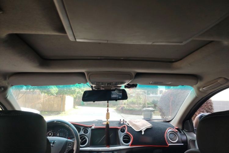 Used Luxgen Great 7 SUV 2011 2.2T Four-Wheel-Drive Flagship Edition Headliner