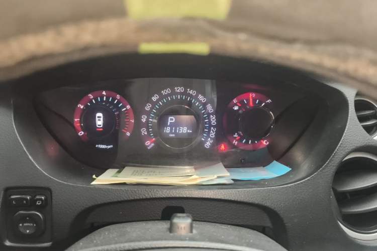 Used Luxgen Great 7 SUV 2011 2.2T Two-Wheel Drive Smart Version Instrument Cluster