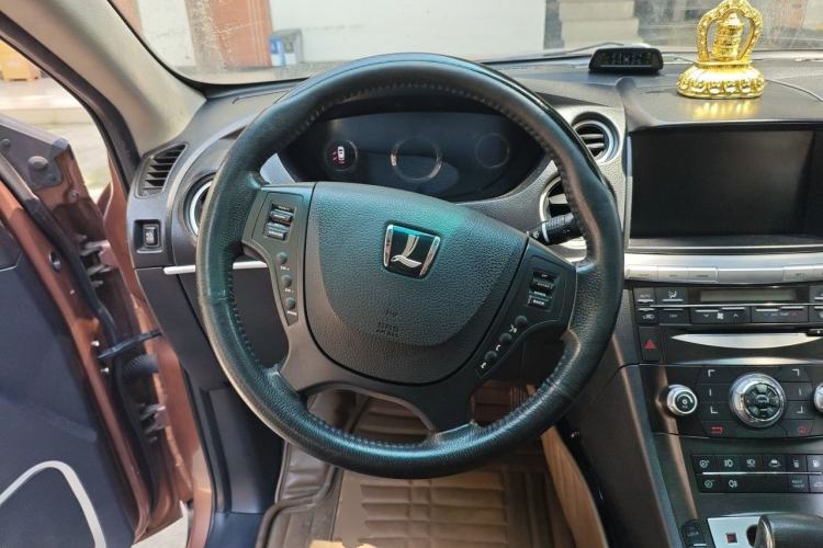 Used Luxgen Great 7 SUV 2011 2.2T Four-Wheel-Drive Flagship Edition Steering Wheel