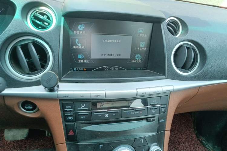 Used Luxgen Great 7 SUV 2012 Limited-Edition Sharp Edition 2.2T Four-Wheel-Drive Flagship Model Audio And AC Panel