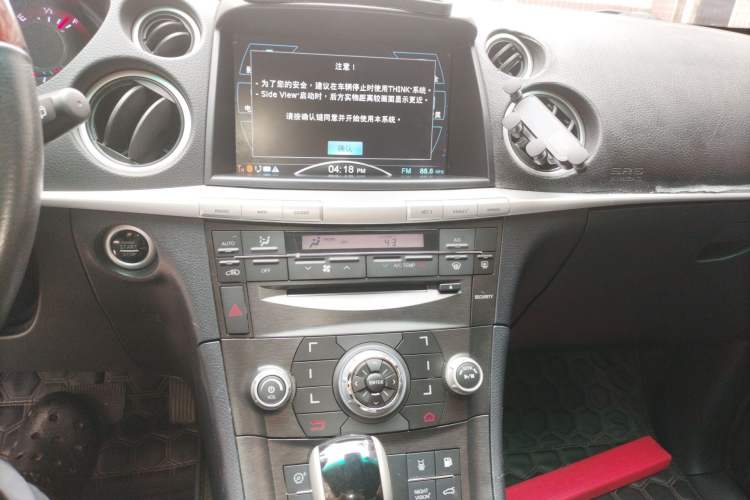 Used Luxgen Great 7 SUV 2012 Limited-Edition Sharp Model 2.2T Two-Wheel Drive Smart Version Audio And AC Panel