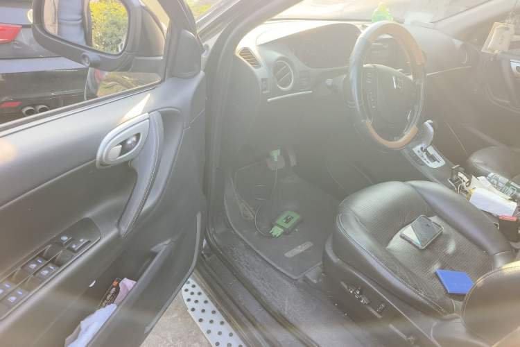 Used Luxgen Great 7 SUV 2012 Limited-Edition Sharp Model 2.2T Two-Wheel Drive Smart Version Driver Seat
