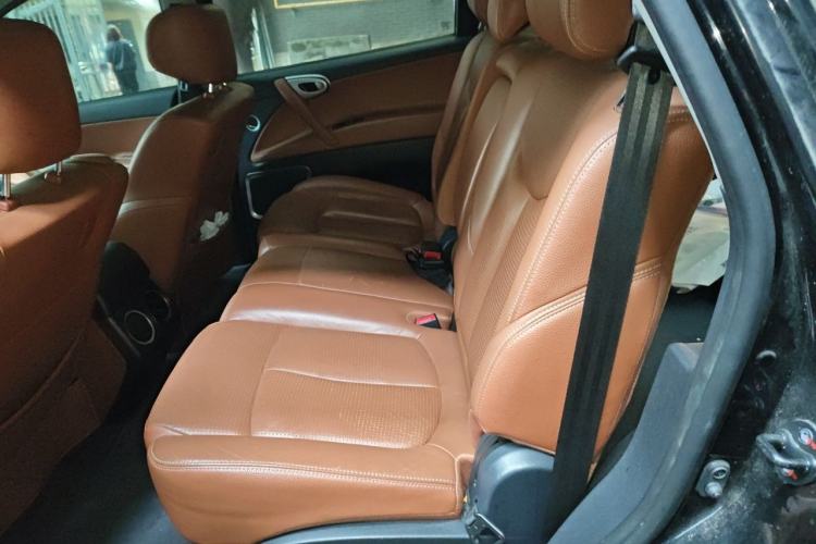 Used Luxgen Great 7 SUV 2012 Limited-Edition Sharp Edition 2.2T All-Wheel-Drive Prestige Model Left Rear Seat