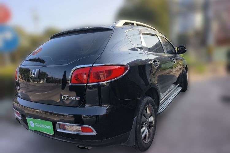 Used Luxgen Great 7 SUV 2012 Limited-Edition Sharp Model 2.2T Two-Wheel Drive Smart Version Rear Right 45 Deg