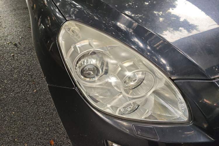 Used Luxgen Great 7 SUV 2012 Limited-Edition Sharp Edition 2.2T All-Wheel-Drive Prestige Model Right Front Headlight