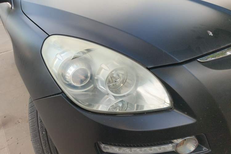 Used Luxgen Great 7 SUV 2012 Limited-Edition Sharp Edition 2.2T All-Wheel-Drive Prestige Model Right Front Headlight