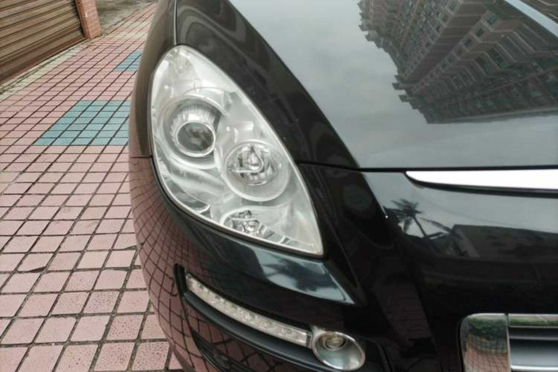 Used Luxgen Great 7 SUV 2012 Limited-Edition Sharp Model 2.2T Two-Wheel Drive Smart Version Right Front Headlight