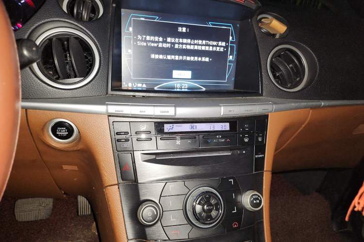 Used Luxgen Great 7 SUV 2012 Limited-Edition Sharp Model 2.2T Two-Wheel Drive Smart Version Audio And AC Panel