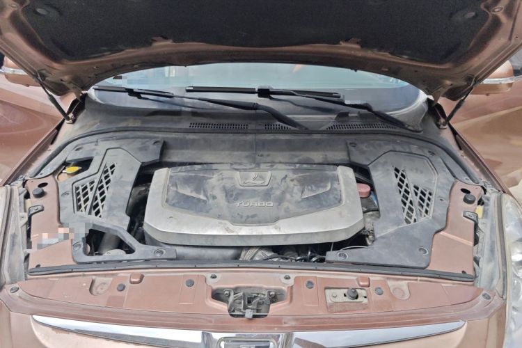Used Luxgen Great 7 SUV 2012 Limited-Edition Sharp Edition 2.2T All-Wheel-Drive Prestige Model Engine Bay