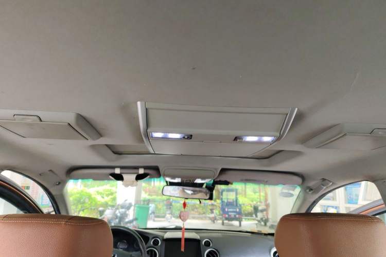 Used Luxgen Great 7 SUV 2012 Limited-Edition Sharp Edition 2.2T Four-Wheel-Drive Flagship Model Headliner