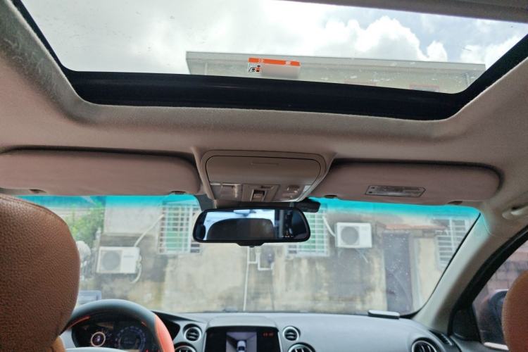 Used Luxgen Great 7 SUV 2012 Limited-Edition Sharp Edition 2.2T All-Wheel-Drive Prestige Model Headliner