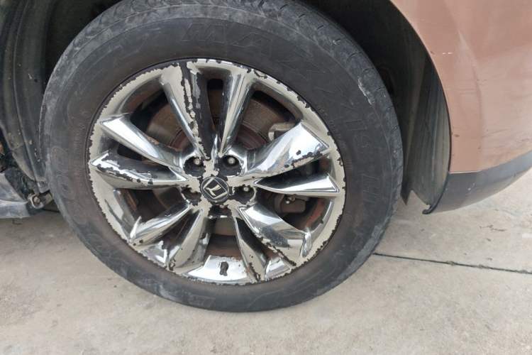 Used Luxgen Great 7 SUV 2012 Limited-Edition Sharp Edition 2.2T All-Wheel-Drive Prestige Model Right Front Wheel Hub