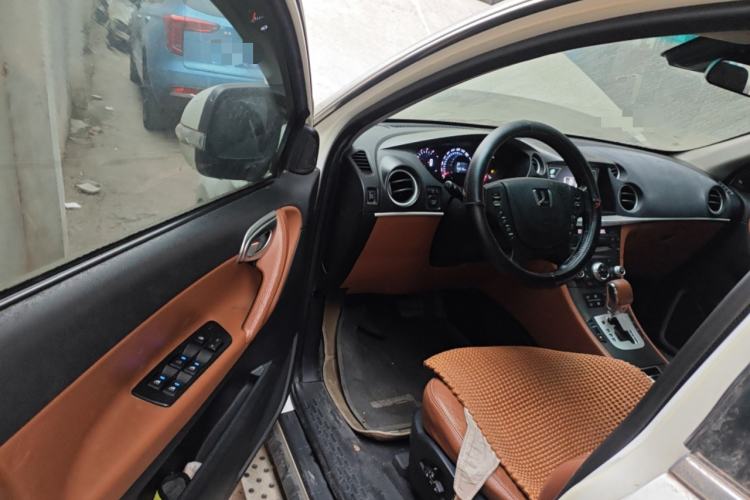 Used Luxgen Great 7 SUV 2012 Limited-Edition Sharp Model 2.2T Two-Wheel Drive Smart Version Driver Seat