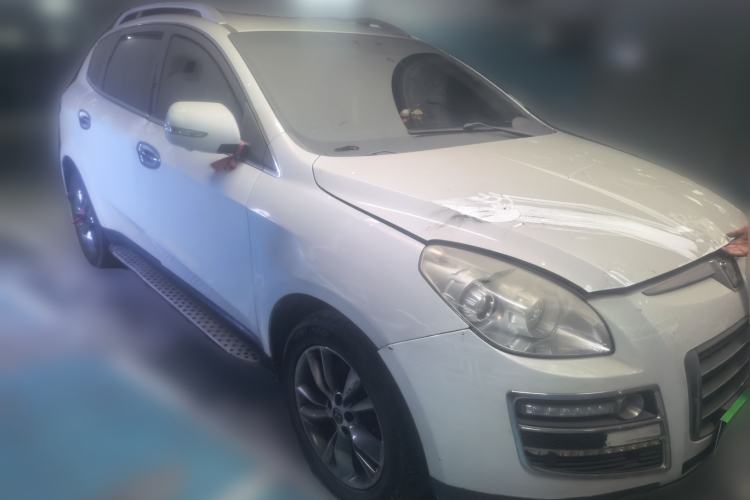 Used Luxgen Great 7 SUV 2012 2.2T Two-Wheel-Drive Flagship Version Front Right 45 Deg
