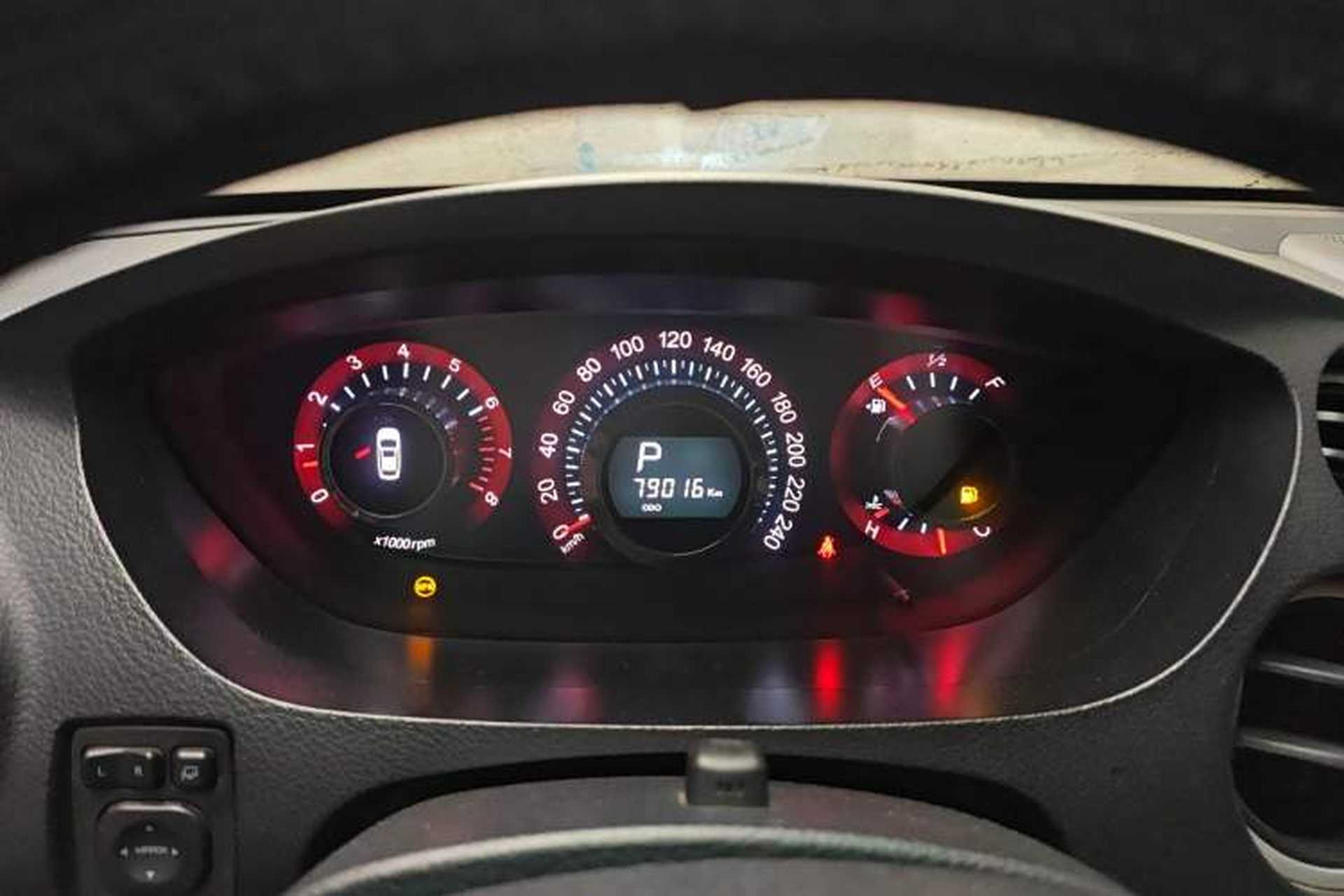 Used Luxgen Great 7 SUV 2012 Limited-Edition Sharp Model 2.2T Two-Wheel Drive Smart Version Instrument Cluster