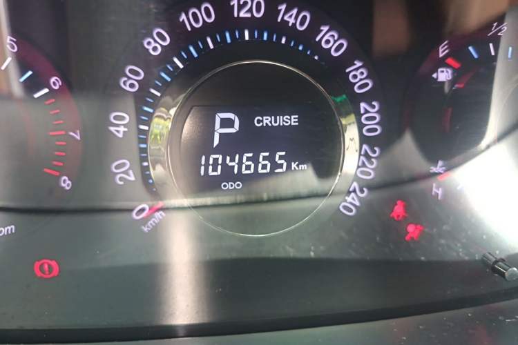 Used Luxgen Great 7 SUV 2012 Limited-Edition Sharp Edition 2.2T All-Wheel-Drive Prestige Model Odometer Close Up